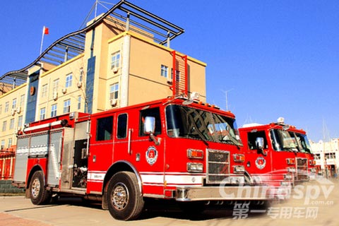 石家庄消防部门900万元购置两辆高射程泡沫消防车