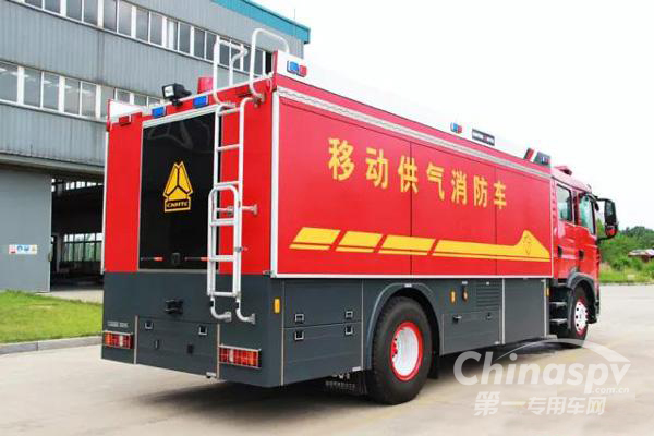 中国重汽移动供气消防车入驻郑州