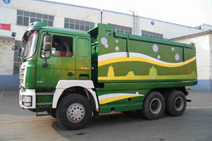 陕汽通力打造和谐文明的拉土车