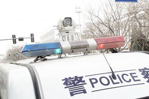 银川110出警车装配“天眼”为袭警取证
