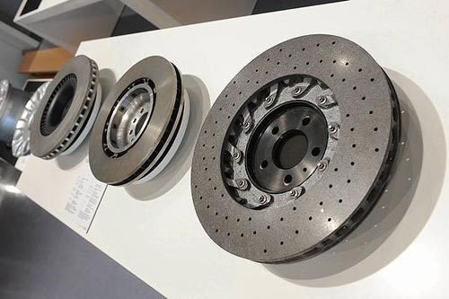 CFRP利用编织的方式提升其强度