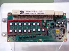 电装所研发的"普锐斯充电式混合动力车"用电池监控单元