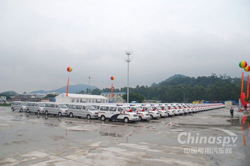 广州市公安局黄标车更新--金杯阁瑞斯交车仪式