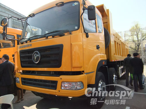 6X4系列天然气自卸车