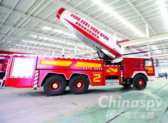 战斗机发动机改制喷射装置的强力涡喷消防车