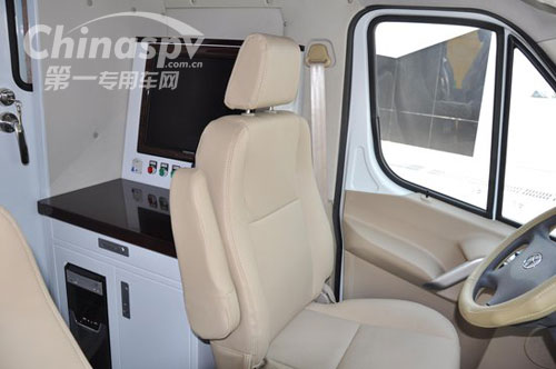 江淮星瑞3D物流专用车内部