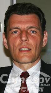 普利司通宣布任命新的商用产品事业部常务董事Yves Kerstens