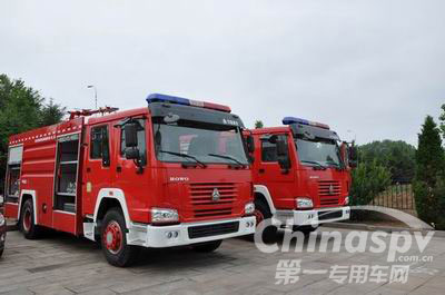 ZZ1167M4617C型A、B类泡沫消防车
