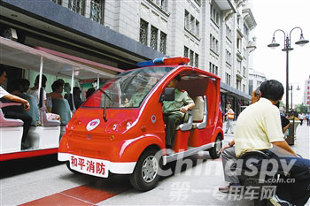 小型电动消防车
