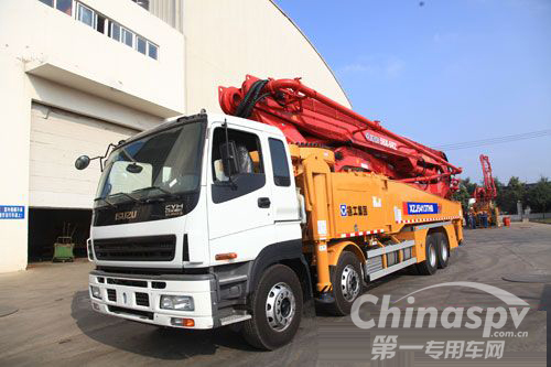 徐工四桥、六节臂56米新品泵车