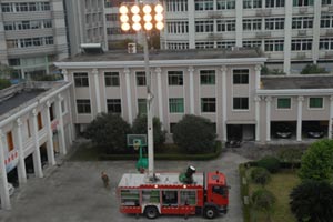 国内最高举高照明消防车落户台州