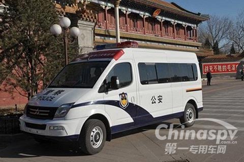 多功能警用车 MAXUS大通V80服务首都市民