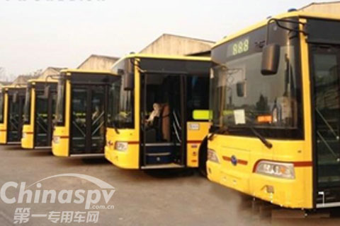 装配玉柴YC6G260N-30天然气发动机的东风扬子江WG6120NHM型公交车