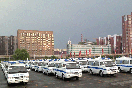 吉林伊思坦纳首批救护车交付