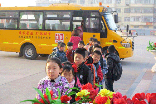 怀仁专业校车运营模式初探
