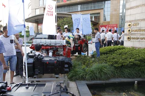 华菱星马专用汽车巡展到浙江