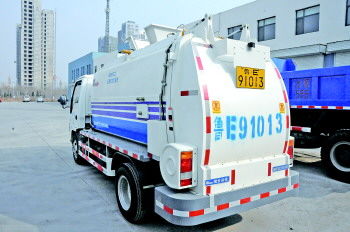 东营投资30万购餐厨垃圾车