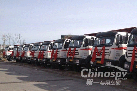 北奔首批国四中翻自卸交付 