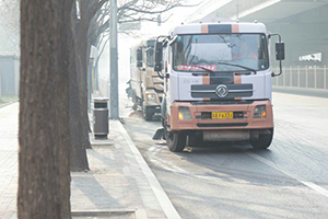 北京环卫积极应对空气重污染红色预警