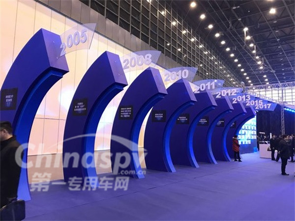 第一专用车网观察：谁为专用校车痴狂？
