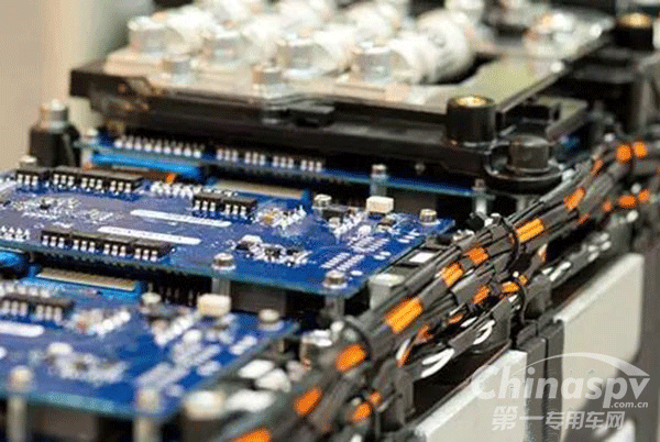 康明斯与庄信万丰扩大电动化布局