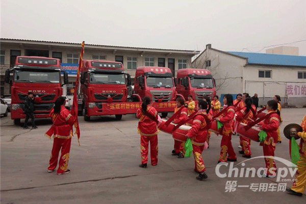 中国重汽在河南刮起“运煤利器”营销风暴