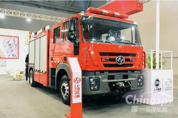 上汽红岩“网红车”引中国汽车技术展众人围观