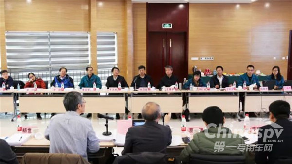 重汽“欧Ⅵ重型柴油机开发及应用”通过验收