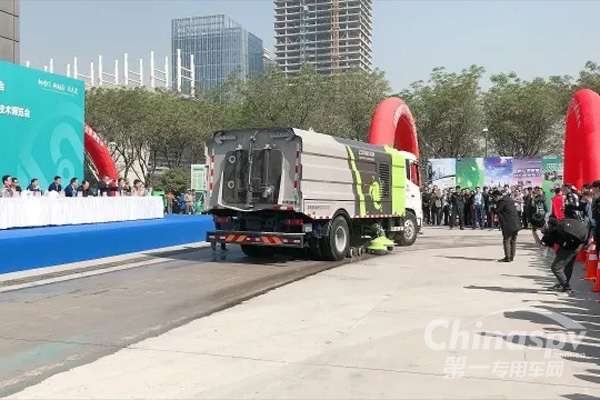 全水力洗扫车现场演示