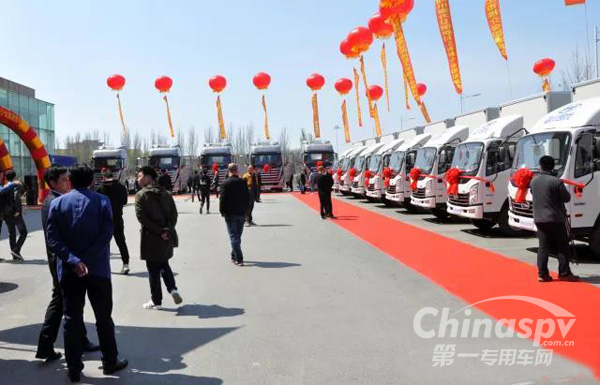 50辆四川现代致道300M交付大客户