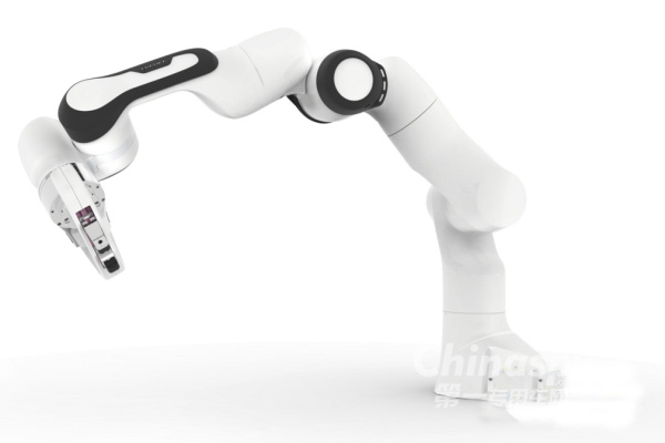 福伊特集团与弗兰卡·艾米卡合作