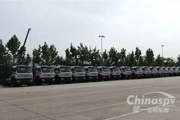 40辆北奔重汽向正丰钢铁集团交付