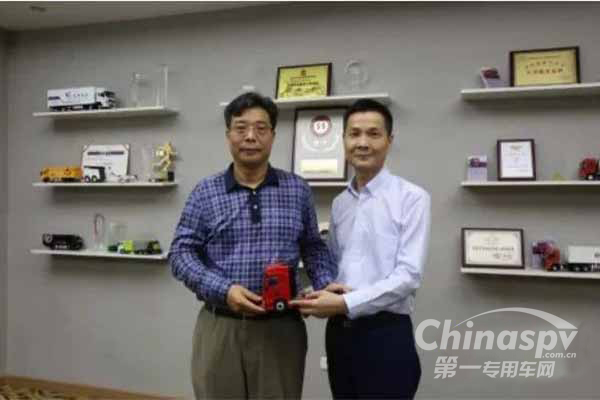 东风商用车助力赤湾东方物流