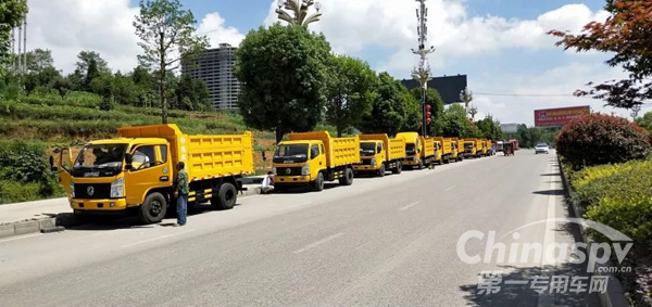 9辆东风力拓T10自卸车助力贵州脱贫