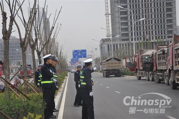 唐山召开货运车辆污染整治推进会议