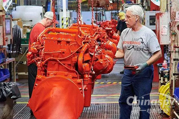 第200万台姆斯敦发动机下线