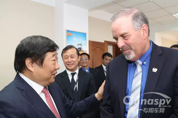 潍柴动力与卡特彼勒战略合作