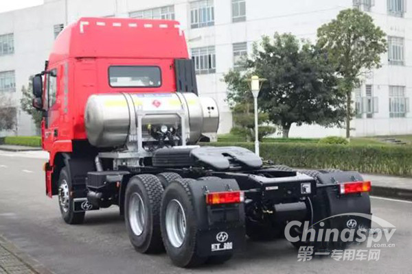 安全、绿色、高效 红岩LNG牵引车省心又省钱