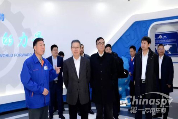 一汽解放董事长胡汉杰一行访问法士特
