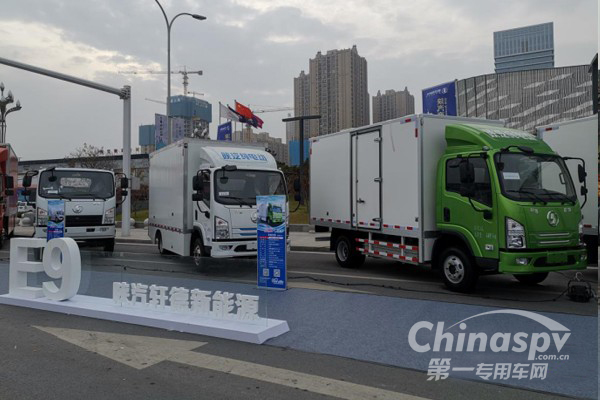 成立新公司 发布新产品 再造一个“新陕汽”