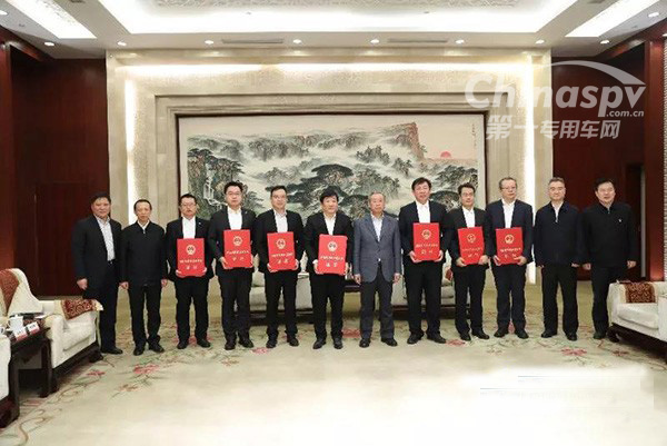 谭旭光：推进重汽高水平科技能力创新体系建设