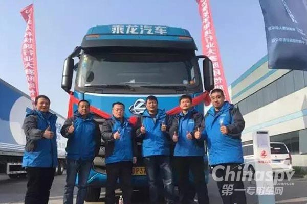 百世快递信赖的“快递专家”---乘龙快递运输车