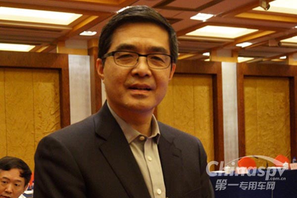 两会代表：应大力发展氢燃料电池