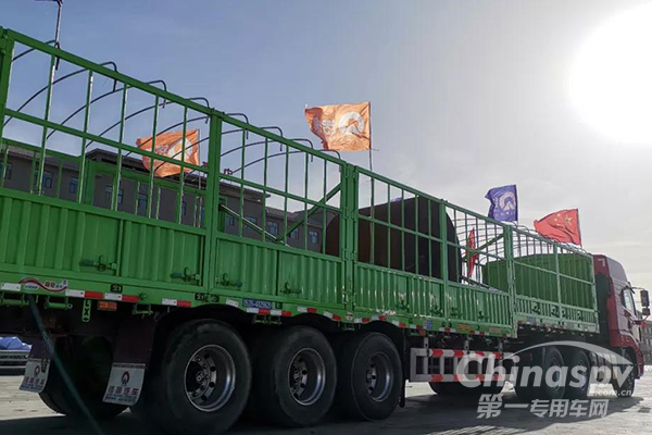 用实力诠释品质 锣响挂车成功穿越青藏线