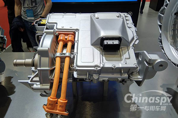 推进本土化战略 采埃孚上海车展展示“最强大脑”