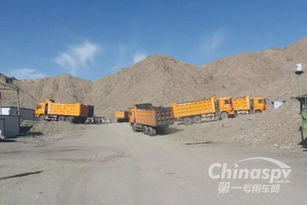 陕汽康明斯自卸车助力四川小伙的财富路