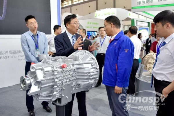 法士特亮相第四届丝绸之路国际博览会0