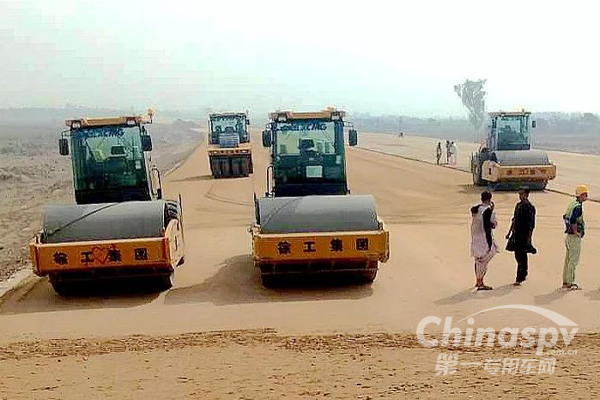 徐工设备集群助力“中巴友谊之路”建设