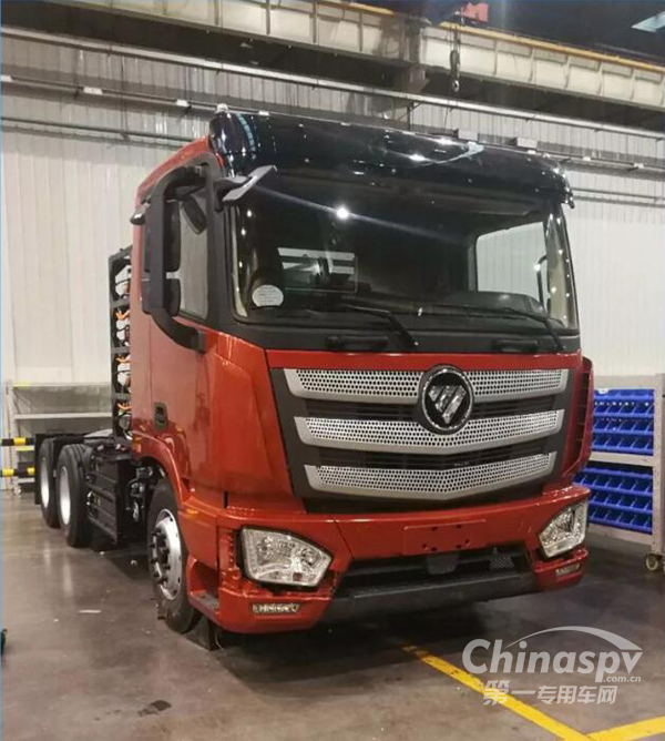 福田法士特推出49T电动牵引车