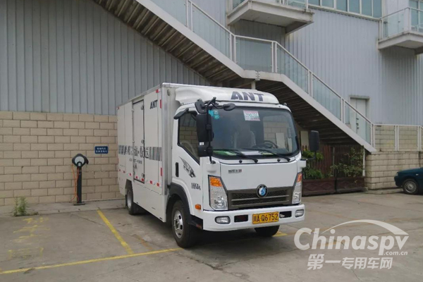 新能源汽车补贴大退坡 新能源专用车何去何从？